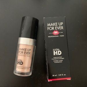 Make up forever HD foundation